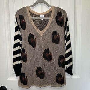 Boutique brand Amaryllis x Ashlee Nichols light weight sweater - size S